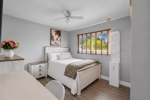 Bedroom - 520 Dover Dr, Roselle, IL 60172 photo 3 of 3