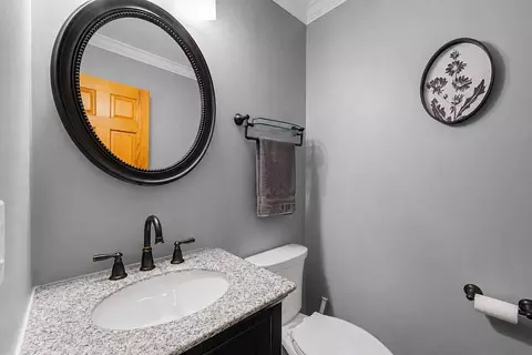 Bath - 520 Dover Dr, Roselle, IL 60172 photo 1 of 2