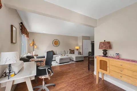 Other - 520 Dover Dr, Roselle, IL 60172 photo 3 of 4