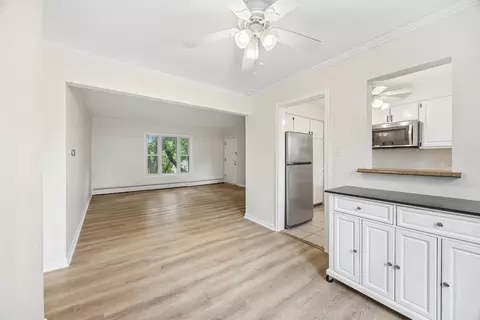 Living - 1535 Monroe Ave #2, River Forest, IL 60305 photo 4 of 4