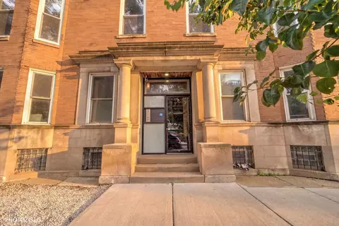 3462 N Sheffield Ave #2S, Chicago, IL 60657