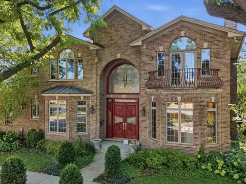 7001 Laramie Ave, Skokie, IL 60077