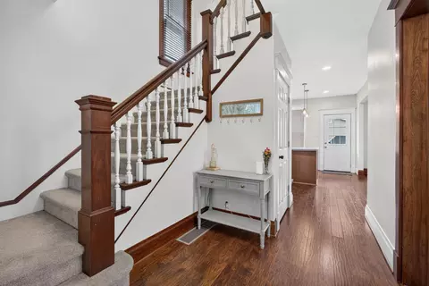 Entry Way - 2012 15th Street A, Moline, IL 61265 photo 3 of 4