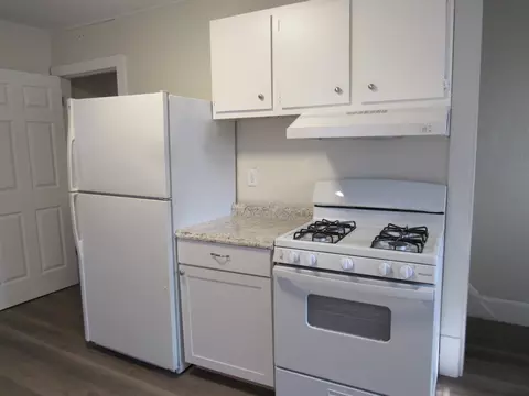 Kitchen - 149 6th St, Silvis, IL 61282 photo 1 of 2