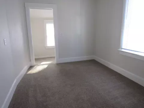 Bedroom - 149 6th St, Silvis, IL 61282 photo 2 of 2