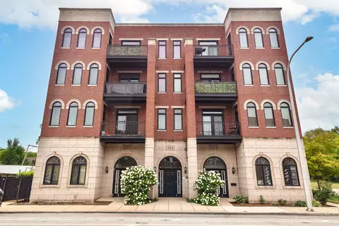 641 E Pershing Ave #301, Chicago, IL 60653