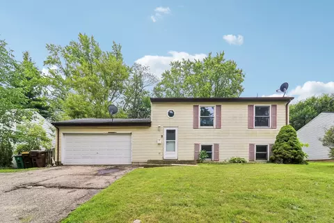 107 W Melody Ln, Woodstock, IL 60098