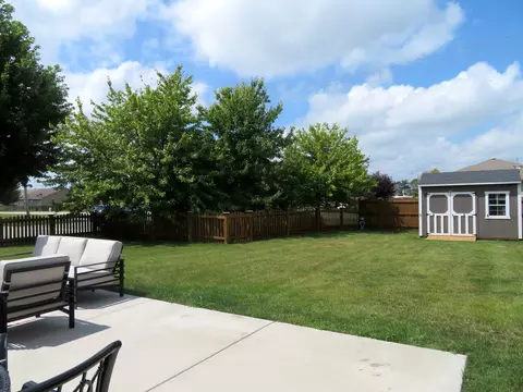 Exterior - 2024 Mountain Rd, Morris, IL 60450 photo 7 of 9