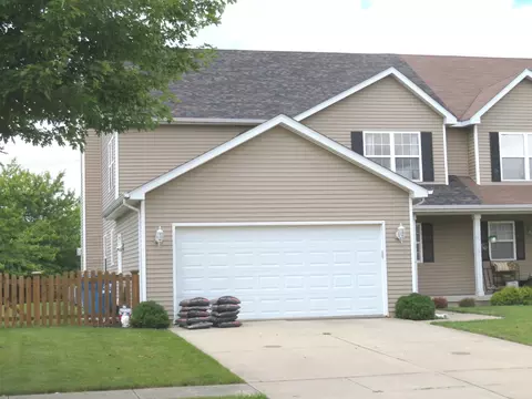 Exterior - 2024 Mountain Rd, Morris, IL 60450 photo 2 of 9