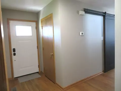 Entry Way - 2024 Mountain Rd, Morris, IL 60450 photo 1 of 1
