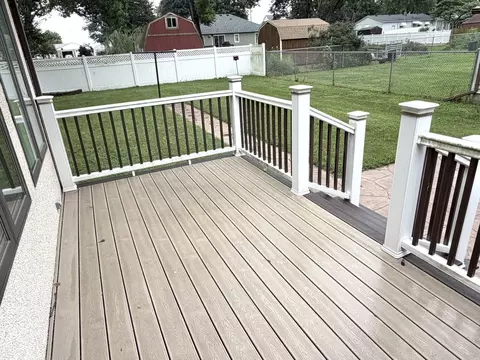 Exterior - 205 Oak St, Spring Valley, IL 61362 photo 9 of 11