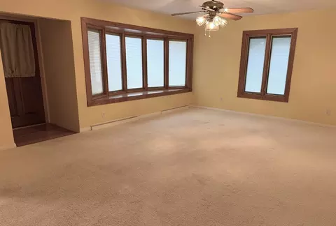 Living - 205 Oak St, Spring Valley, IL 61362 photo 1 of 3