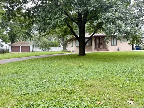 Exterior - 205 Oak St, Spring Valley, IL 61362 photo 3 of 11