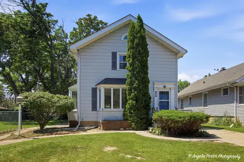 602 Judge Ave, Waukegan, IL 60085
