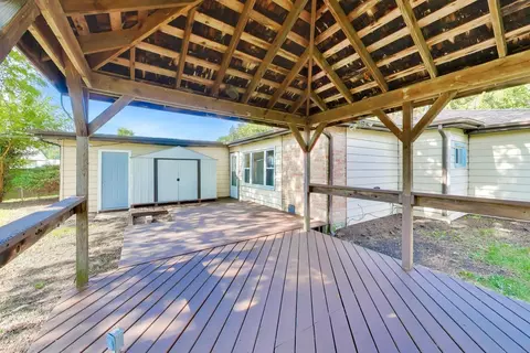 Exterior - 3710 Owl Dr, Rolling Meadows, IL 60008 photo 4 of 5