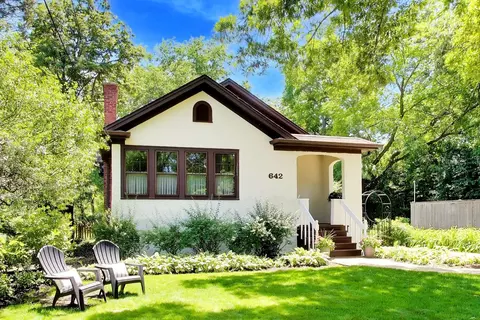 642 Gray Ave, Highland Park, IL 60035