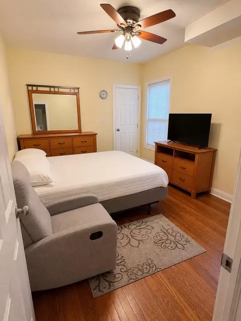 Bedroom - 1401 E 72nd Pl, Chicago, IL 60619 photo 5 of 9