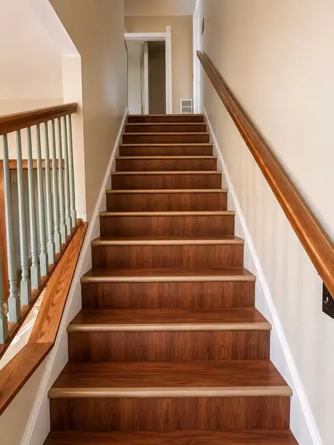 Entry Way - 1401 E 72nd Pl, Chicago, IL 60619 photo 1 of 5