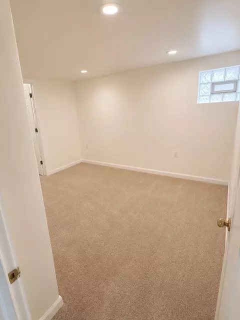 Bedroom - 1401 E 72nd Pl, Chicago, IL 60619 photo 8 of 9