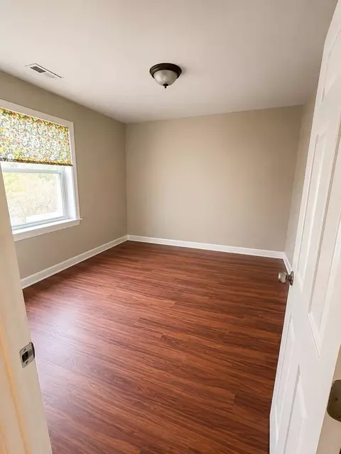 Bedroom - 1401 E 72nd Pl, Chicago, IL 60619 photo 1 of 9