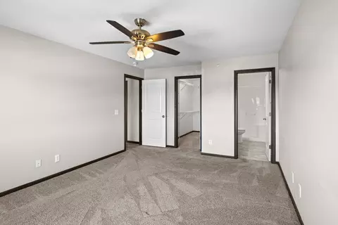 Bedroom - 400 E Franklin St E #201, Eldridge, IA 52748 photo 5 of 6