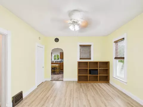 Living - 952 Larkin Ave, Elgin, IL 60123 photo 3 of 3