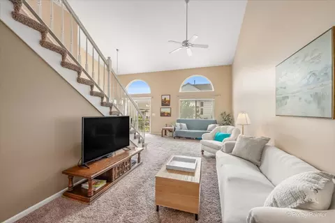 Living - 1715 Pine St, Mchenry, IL 60050 photo 1 of 2