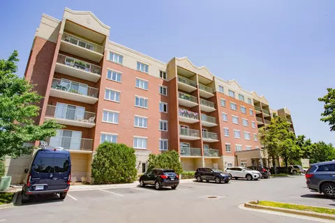 7400 N Lincoln Ave #511, Skokie, IL 60076