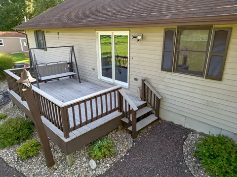 Exterior - 10468 Chayla Rd, Marion, IL 62959 photo 13 of 15