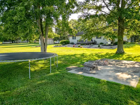 Exterior - 10468 Chayla Rd, Marion, IL 62959 photo 15 of 15