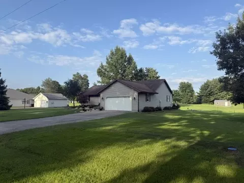 Exterior - 10468 Chayla Rd, Marion, IL 62959 photo 8 of 11