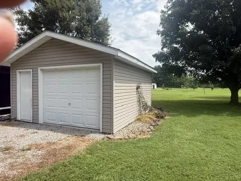 Other - 10468 Chayla Rd, Marion, IL 62959 photo 8 of 9