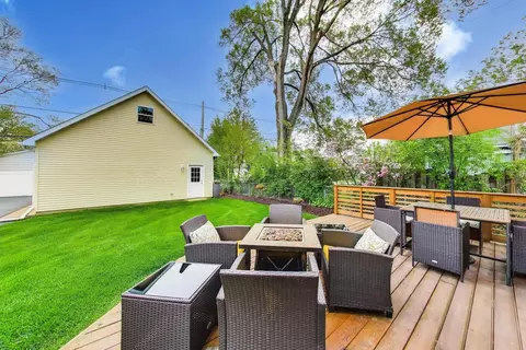 Exterior - 817 S Spring Rd, Elmhurst, IL 60126 photo 8 of 14