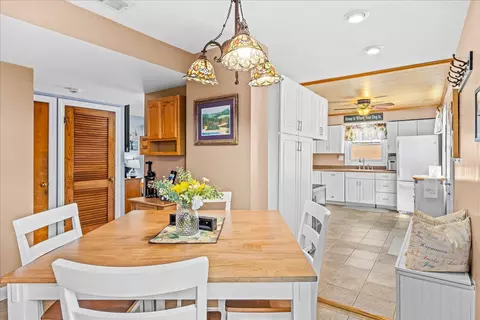 Dining - 817 S Spring Rd, Elmhurst, IL 60126 photo 2 of 2