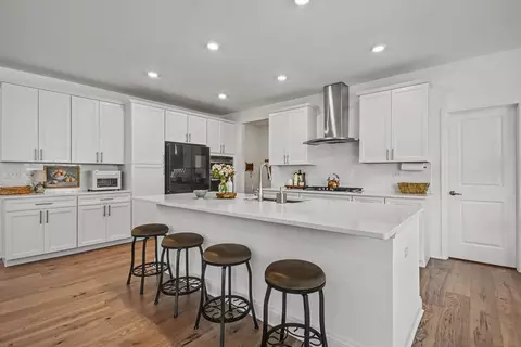 Kitchen - 16116 S Clearwater Dr, Plainfield, IL 60586 photo 4 of 5