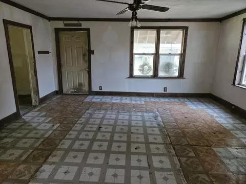 Living - 501 S Chicago, Dewitt, IL 61735 photo 1 of 3