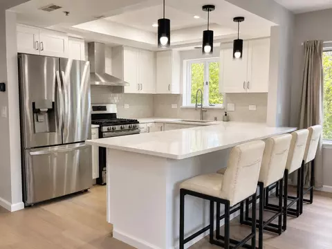 Kitchen - 1653 River St #306, Des Plaines, IL 60016 photo 1 of 3