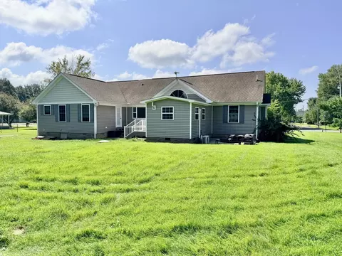 1207 White Pine Ln, Metropolis, IL 62960 photo 3
