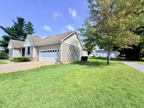 1207 White Pine Ln, Metropolis, IL 62960 photo 2