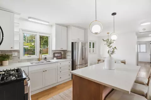 Kitchen - 2425 E Sand Lake Rd, Lindenhurst, IL 60046 photo 2 of 3