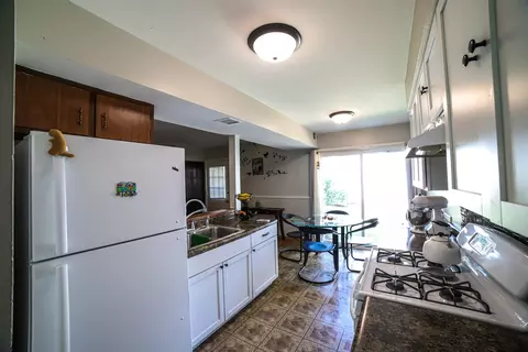Kitchen - 1205 Quincy Ct, Wheeling, IL 60090 photo 3 of 3