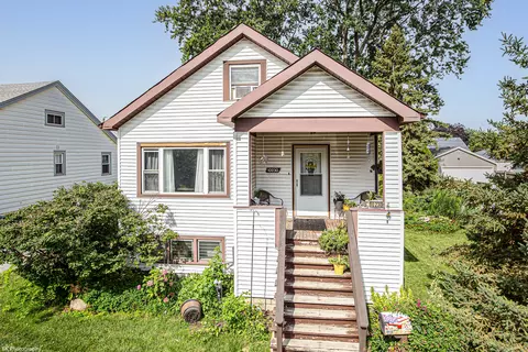 10230 S Turner Ave, Evergreen Park, IL 60805