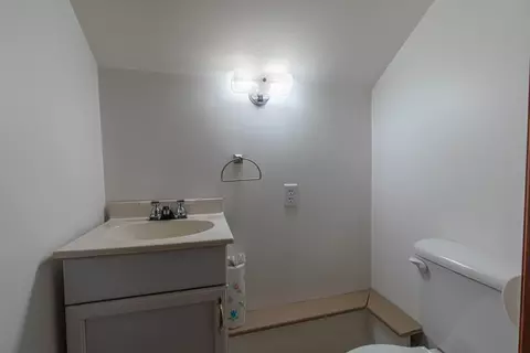 Bath - 1027 W 3rd St, Spring Valley, IL 61362 photo 2 of 3