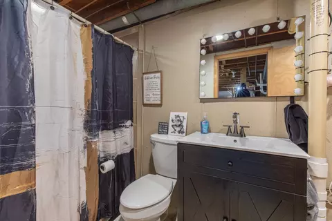 Bath - 1027 W 3rd St, Spring Valley, IL 61362 photo 3 of 3