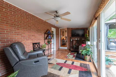 Entry Way - 1027 W 3rd St, Spring Valley, IL 61362 photo 2 of 2