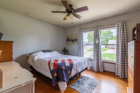 Bedroom - 1027 W 3rd St, Spring Valley, IL 61362 photo 1 of 4