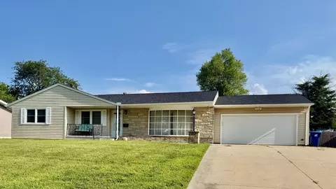 Exterior - 7 Edgewood Dr, Kewanee, IL 61443 photo 2 of 5