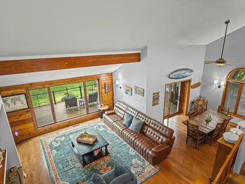 Living - 1949 Baintree Rd, Davis, IL 61019 photo 4 of 5