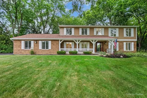 1 Carlisle Rd, Hawthorn Woods, IL 60047