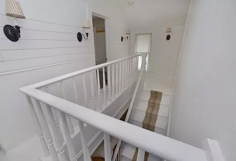 Entry Way - 534 2nd Ave, Ottawa, IL 61350 photo 2 of 2